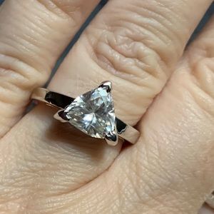 2.59 CT natural white trillion cut Moissanite